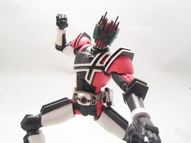 S.H.フィギュアーツ　オルタナティブ・ゼロ