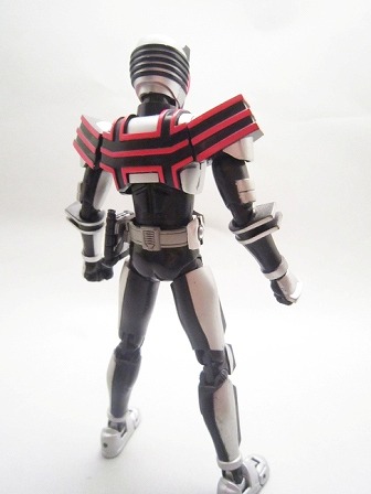 S.H.フィギュアーツ　仮面ライダーディケイド　コンプリートフォーム