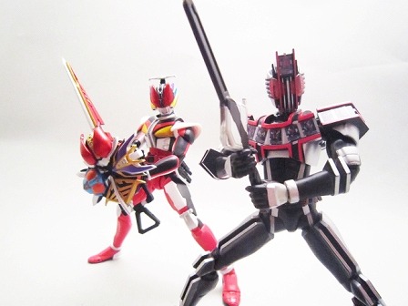 S.H.フィギュアーツ　仮面ライダーディケイド　コンプリートフォーム