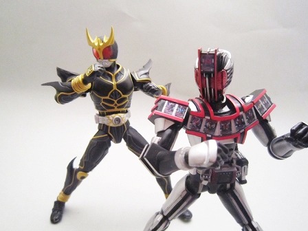 S.H.フィギュアーツ　仮面ライダーディケイド　コンプリートフォーム