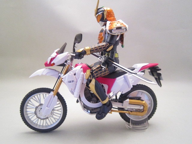 S.H.フィギュアーツ　サクラハリケーン