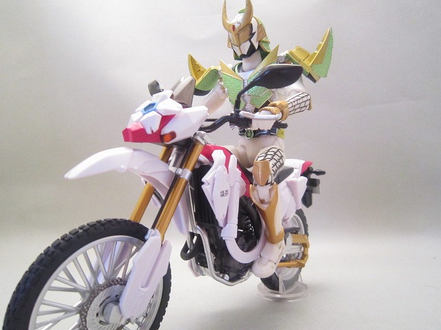 S.H.フィギュアーツ　サクラハリケーン