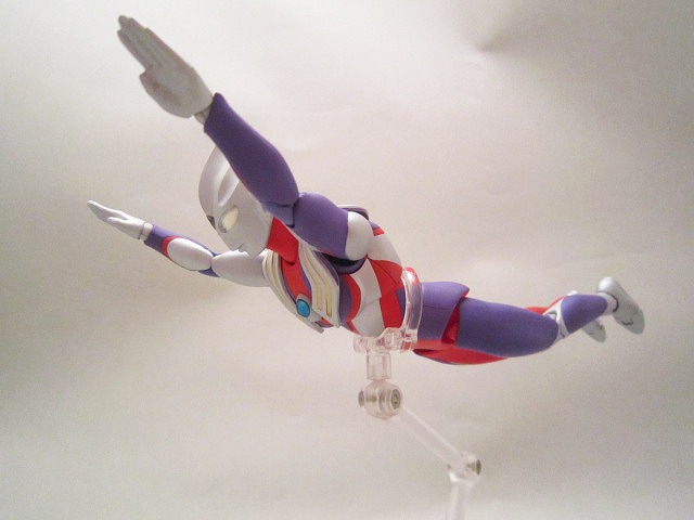 ULTRA-ACT　ウルトラマンティガ　　ver.2(リニューアル)