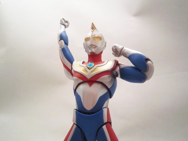 ULTRA-ACT　ウルトラマンティガ　　ver.2(リニューアル)