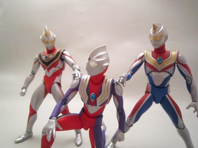ULTRA-ACT　ウルトラマンティガ　　ver.2(リニューアル)
