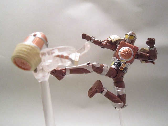 S.H.フィギュアーツ　仮面ライダーグリドン　ドングリアームズ