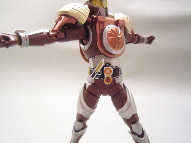S.H.フィギュアーツ　仮面ライダーグリドン　ドングリアームズ