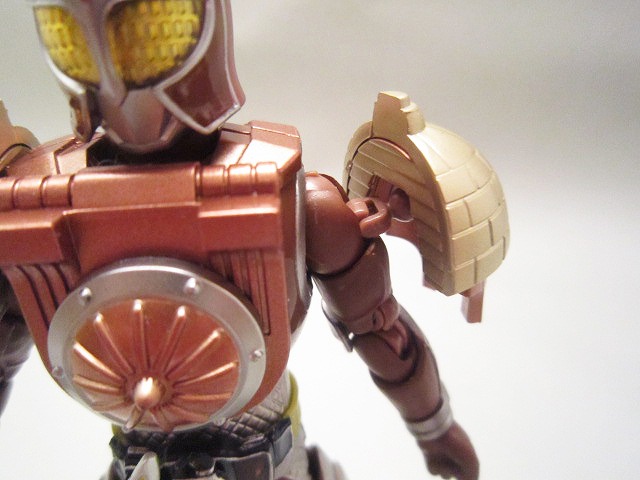 S.H.フィギュアーツ　仮面ライダーグリドン　ドングリアームズ