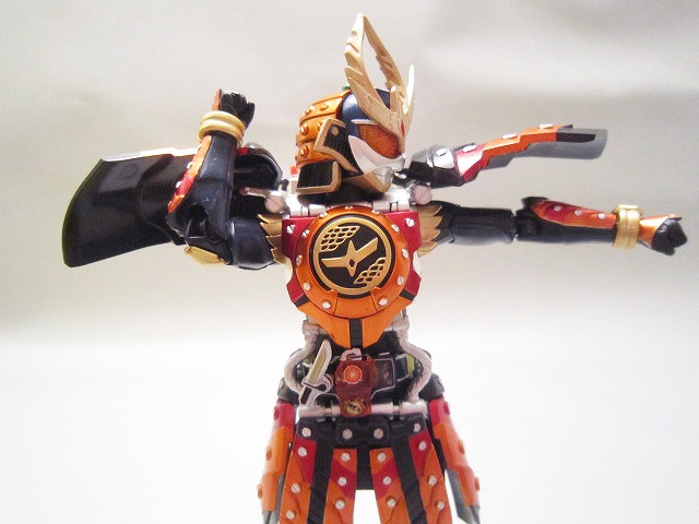 S.H.フィギュアーツ　仮面ライダー鎧武　カチドキアームズ