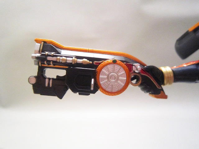 S.H.フィギュアーツ　仮面ライダー鎧武　カチドキアームズ