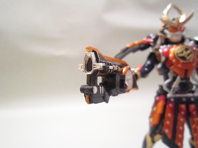 S.H.フィギュアーツ　仮面ライダー鎧武　カチドキアームズ