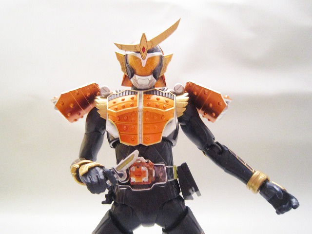 S.H.フィギュアーツ　仮面ライダー鎧武　カチドキアームズ