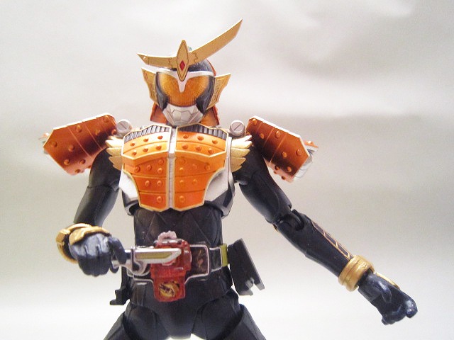 S.H.フィギュアーツ　仮面ライダー鎧武　カチドキアームズ