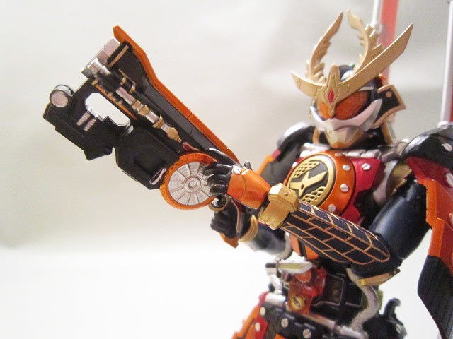 S.H.フィギュアーツ　仮面ライダー鎧武　カチドキアームズ