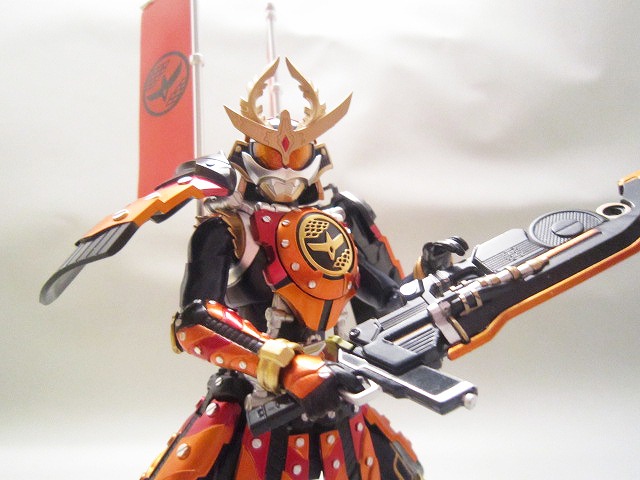 S.H.フィギュアーツ　仮面ライダー鎧武　カチドキアームズ