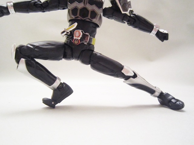 S.H.フィギュアーツ　仮面ライダー黒影　マツボックリアームズ