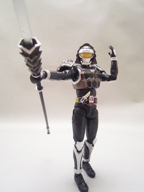 S.H.フィギュアーツ　仮面ライダー黒影　マツボックリアームズ