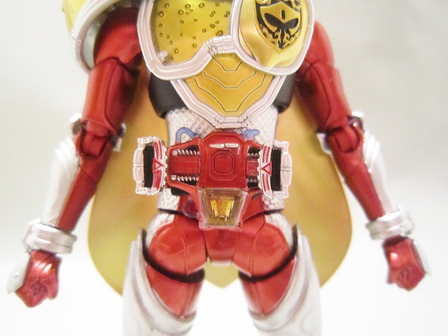 S.H.フィギュアーツ　仮面ライダーバロン　レモンエナジーアームズ