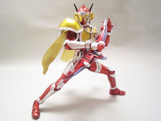 S.H.フィギュアーツ　仮面ライダーバロン　レモンエナジーアームズ