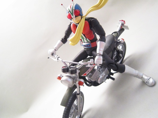 S.H.フィギュアーツ　ライダーマンマシン