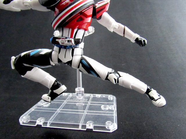 S.H.フィギュアーツ　仮面ライダーデッドヒートマッハ　レビュー