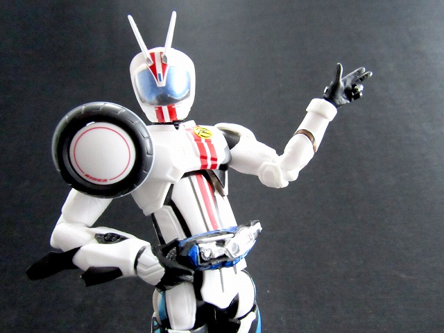 S.H.フィギュアーツ　仮面ライダーデッドヒートマッハ　レビュー