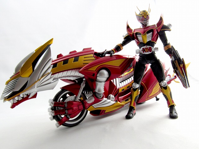 S.H.フィギュアーツ　ドラグランザー　レビュー　仮面ライダー龍騎サバイブ　レビュー
