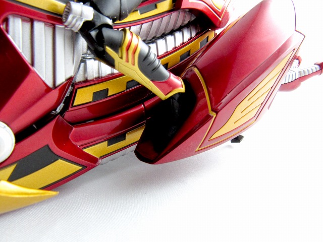 S.H.フィギュアーツ　ドラグランザー　レビュー　仮面ライダー龍騎サバイブ　レビュー