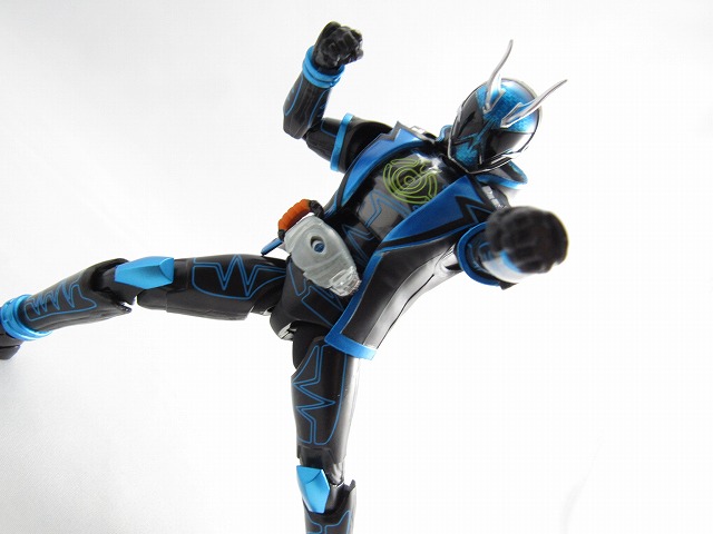 S.H.フィギュアーツ　仮面ライダースペクター　レビュー 