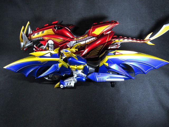 S.H.フィギュアーツ　ダークレイダー　レビュー レビュー 