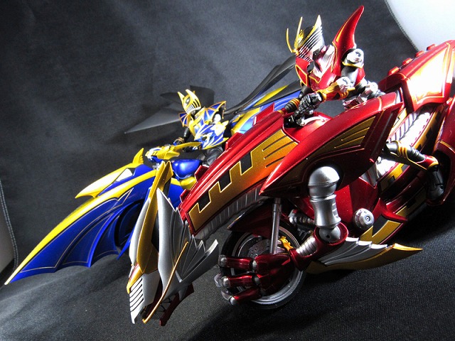 S.H.フィギュアーツ　ダークレイダー　レビュー レビュー 