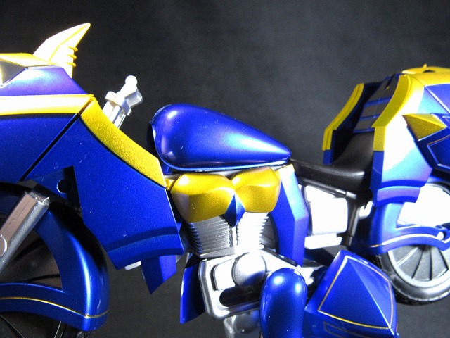 S.H.フィギュアーツ　ダークレイダー　レビュー レビュー 