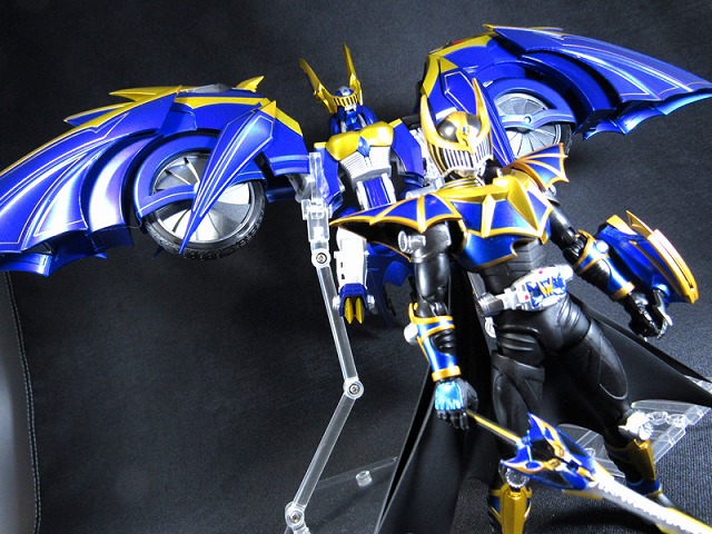 S.H.フィギュアーツ　ダークレイダー　レビュー 