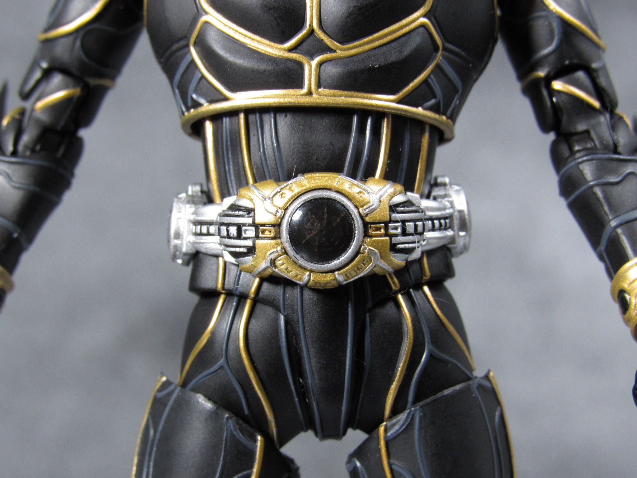 S.H.フィギュアーツ 仮面ライダークウガ　アルティメットフォーム　真骨彫製法　レビュー