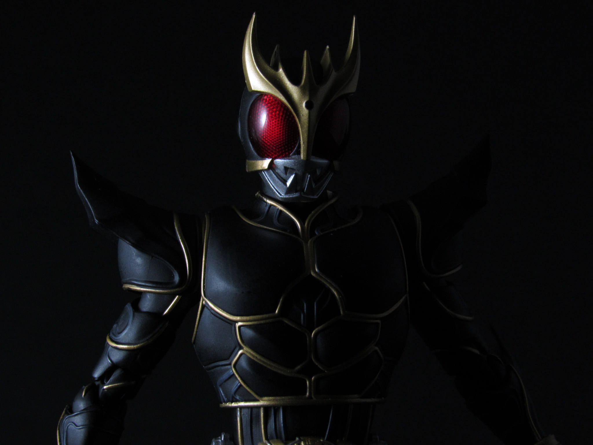 S.H.フィギュアーツ 仮面ライダークウガ　アルティメットフォーム　真骨彫製法　レビュー