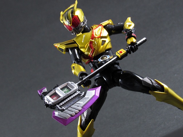 S.H.フィギュアーツ　仮面ライダーゴルドドライブ　レビュー 