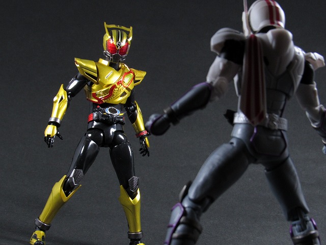 S.H.フィギュアーツ　仮面ライダーゴルドドライブ　レビュー 