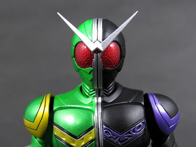 S.H.フィギュアーツ 仮面ライダーW　サイクロンジョーカー　真骨彫製法　レビュー