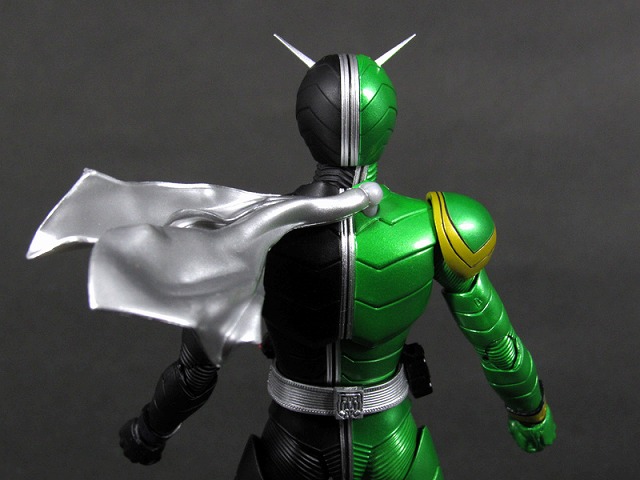 S.H.フィギュアーツ 仮面ライダーW　サイクロンジョーカー　真骨彫製法　レビュー