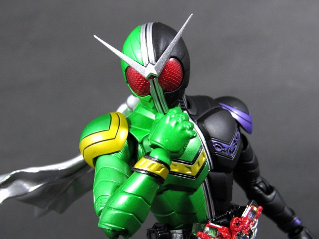 S.H.フィギュアーツ 仮面ライダーW　サイクロンジョーカー　真骨彫製法　レビュー