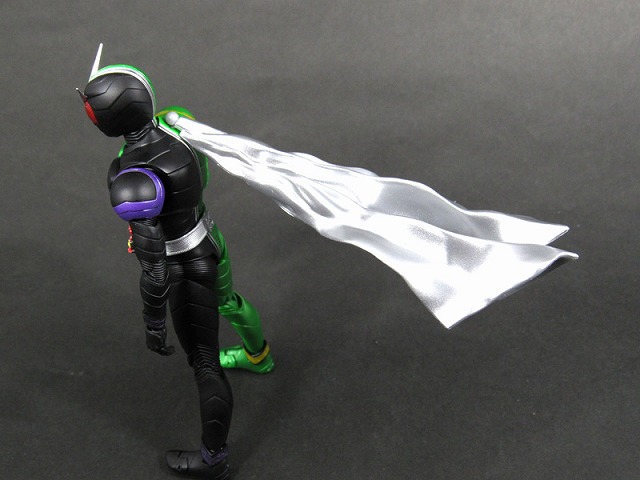 S.H.フィギュアーツ 仮面ライダーW　サイクロンジョーカー　真骨彫製法　レビュー