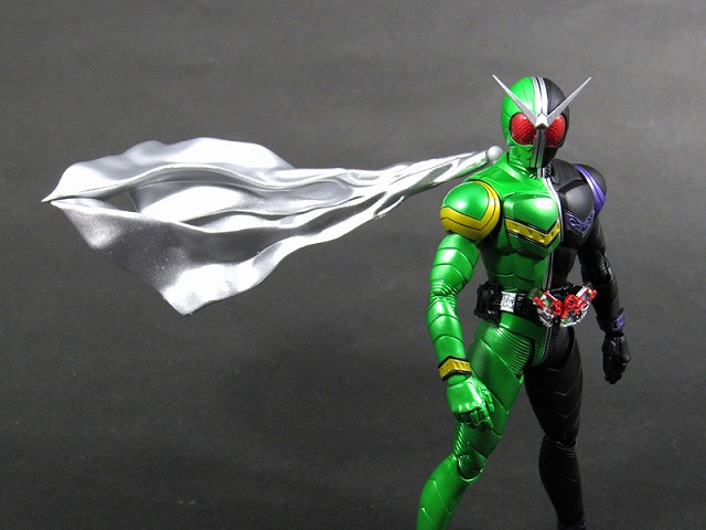 S.H.フィギュアーツ 仮面ライダーW　サイクロンジョーカー　真骨彫製法　レビュー