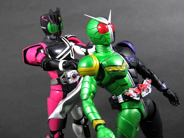 S.H.フィギュアーツ 仮面ライダーW　サイクロンジョーカー　真骨彫製法　レビュー 