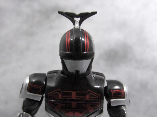 S.H.フィギュアーツ 仮面ライダーダークカブト ライダーフォーム　真骨彫製法　　レビュー