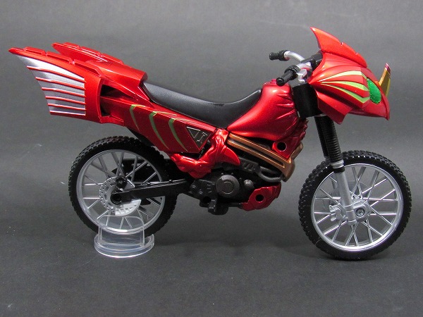 S.H.フィギュアーツ　ジャングレイダー　仮面ライダーアマゾンズ　 レビュー