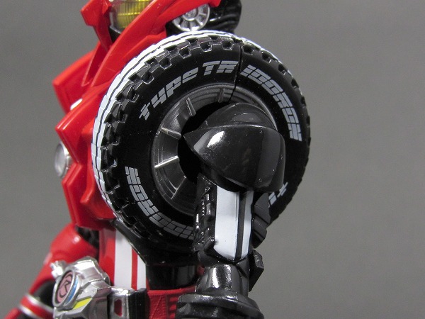 S.H.フィギュアーツ　仮面ライダードライブ タイプトライドロン タイヤカキマゼールセット　レビュー 