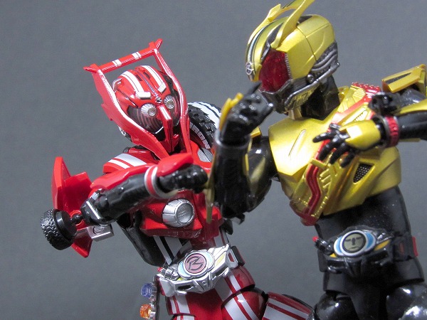S.H.フィギュアーツ　仮面ライダードライブ タイプトライドロン タイヤカキマゼールセット　レビュー
