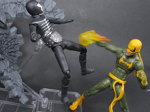 マーベルレジェンド　MARVEL LEGENDS　アイアンフィスト IRONFIST　レビュー　アクション