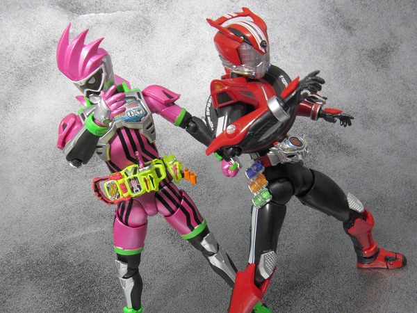 S.H.フィギュアーツ　仮面ライダーエグゼイド　アクションゲーマーレベル2　マイティアクションXビギニングセット　レビュー