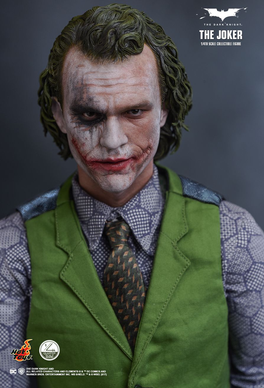 ホットトイズ　バットマンビギンズ　バットマン　ダークナイト　ジョーカー